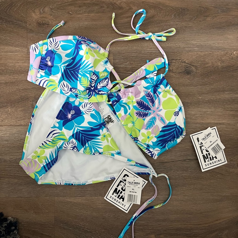 California Sunshine bathing suit/ bikini NWT